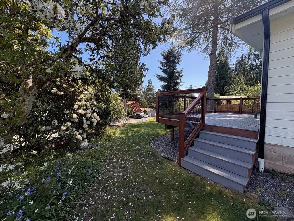 477 Lake Samish Drive Bellingham WA 98229