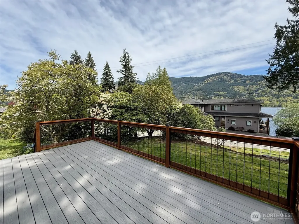 477 Lake Samish Drive Bellingham WA 98229