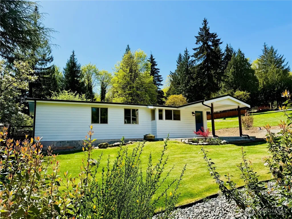 477 Lake Samish Drive Bellingham WA 98229