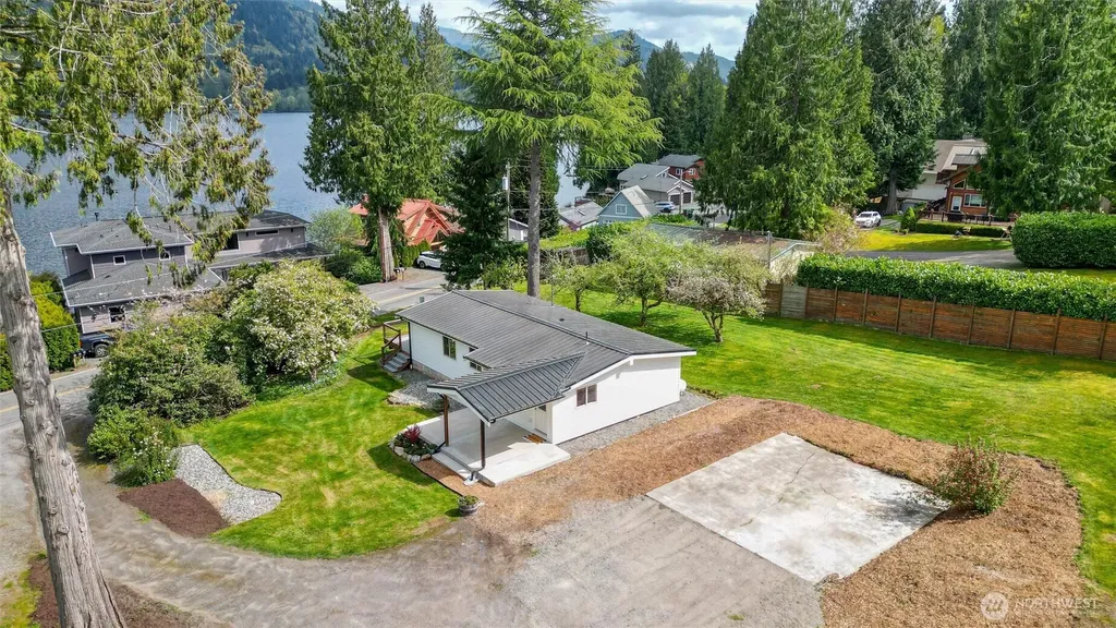 477 Lake Samish Drive Bellingham WA 98229