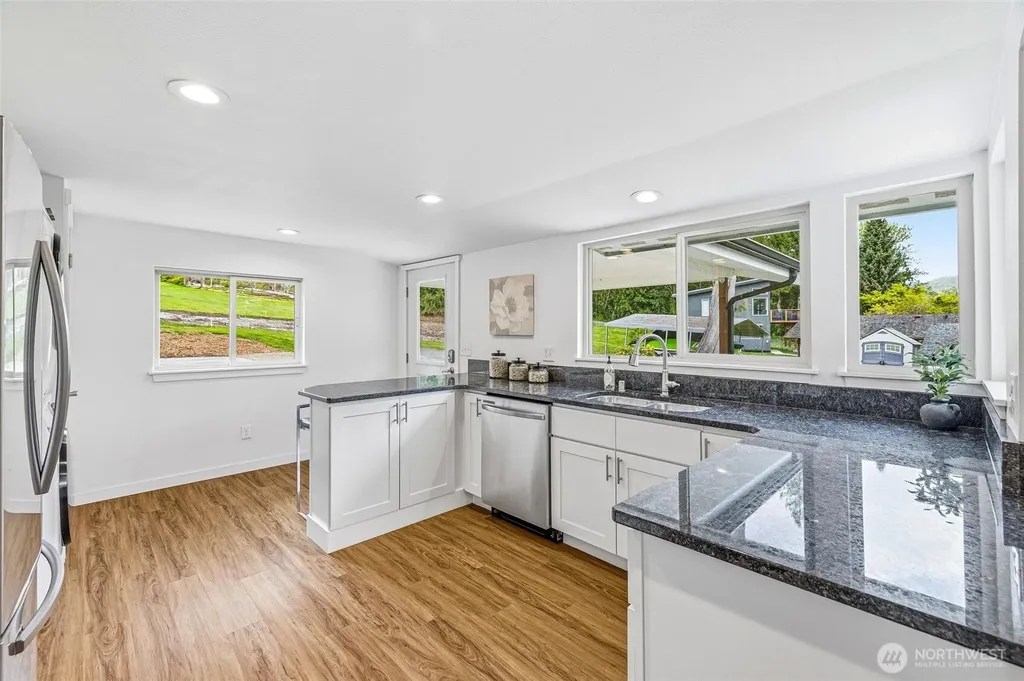 477 Lake Samish Drive Bellingham WA 98229