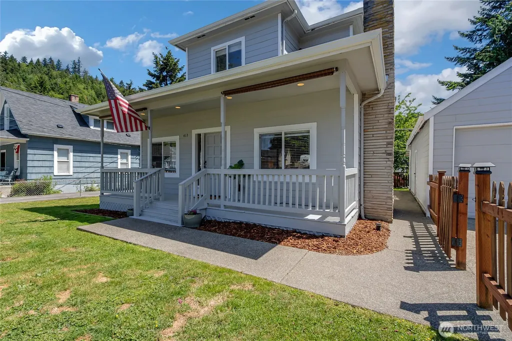 413 Long Street Wilkeson WA 98396