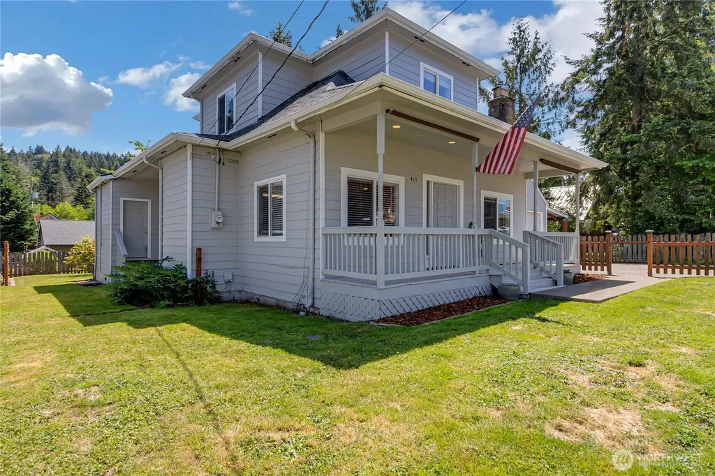 413 Long Street Wilkeson WA 98396