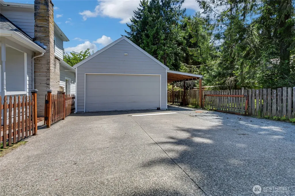 413 Long Street Wilkeson WA 98396