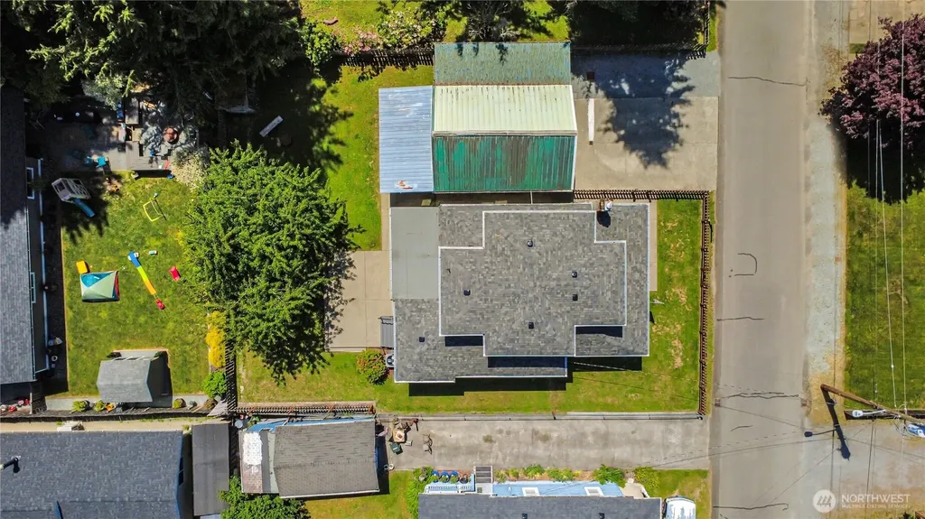 413 Long Street Wilkeson WA 98396