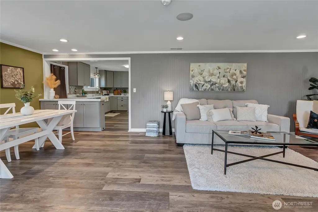 413 Long Street Wilkeson WA 98396