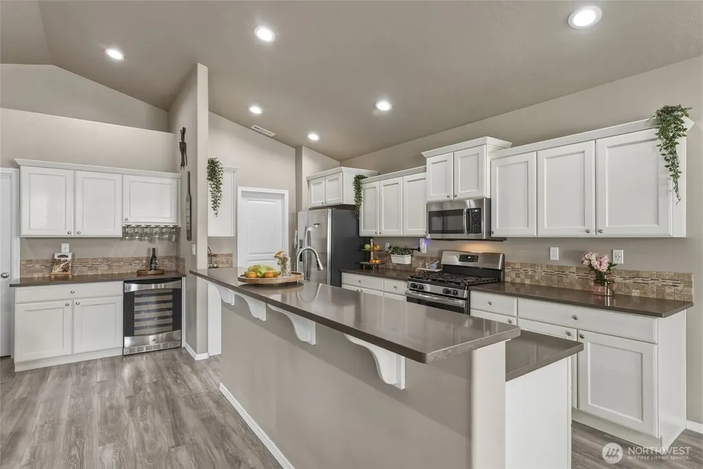 1338 SW Virginia Street College Place WA 99324