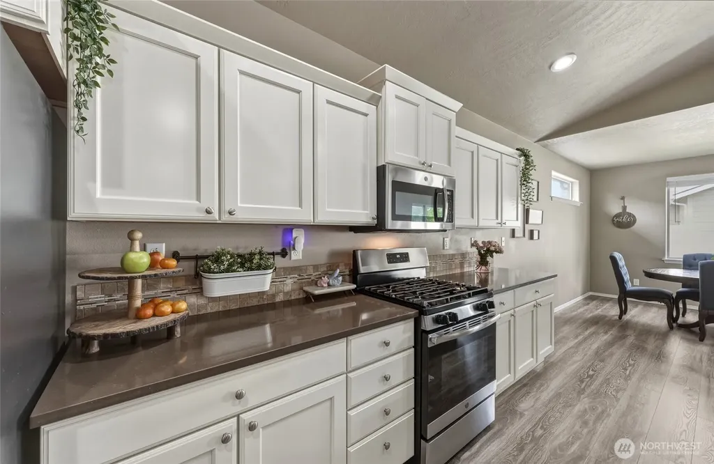 1338 SW Virginia Street College Place WA 99324