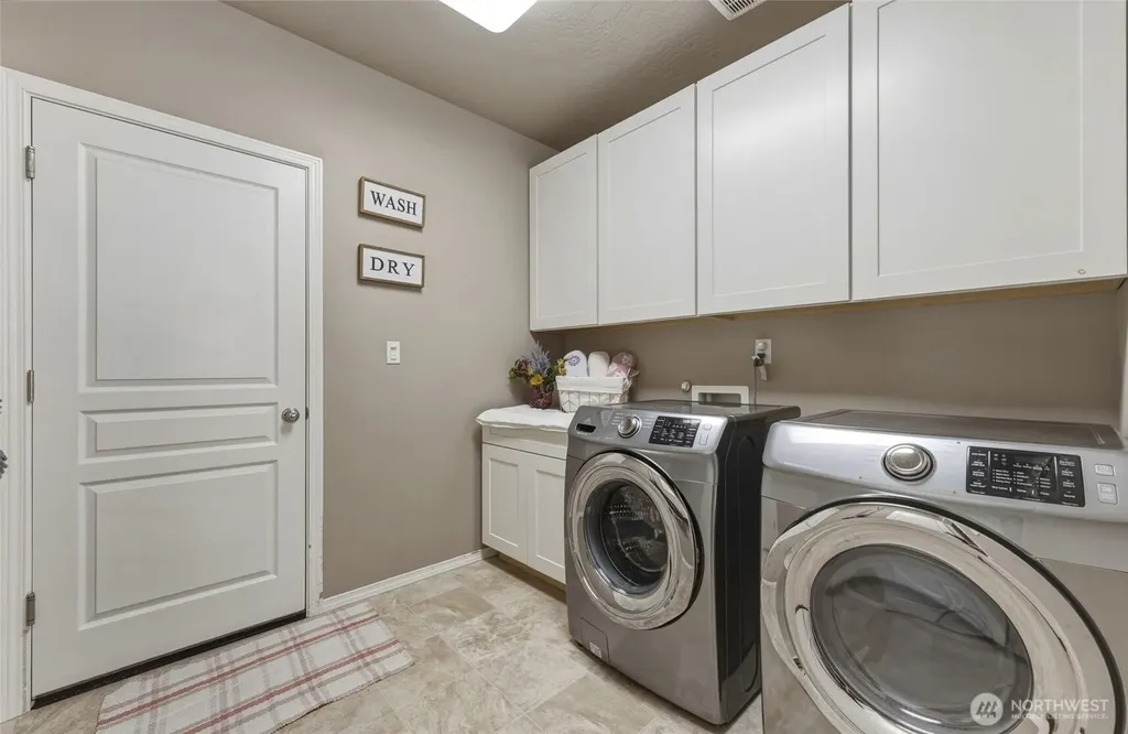 1338 SW Virginia Street College Place WA 99324
