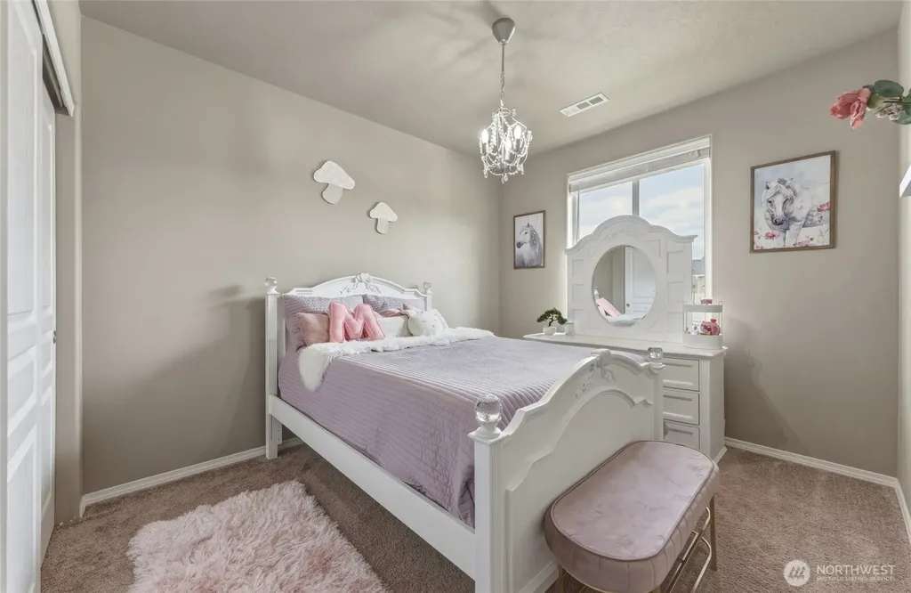 1338 SW Virginia Street College Place WA 99324