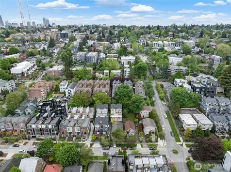 129 26th Avenue E Seattle WA 98112