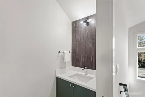 9313 132nd Avenue NE Kirkland WA 98033
