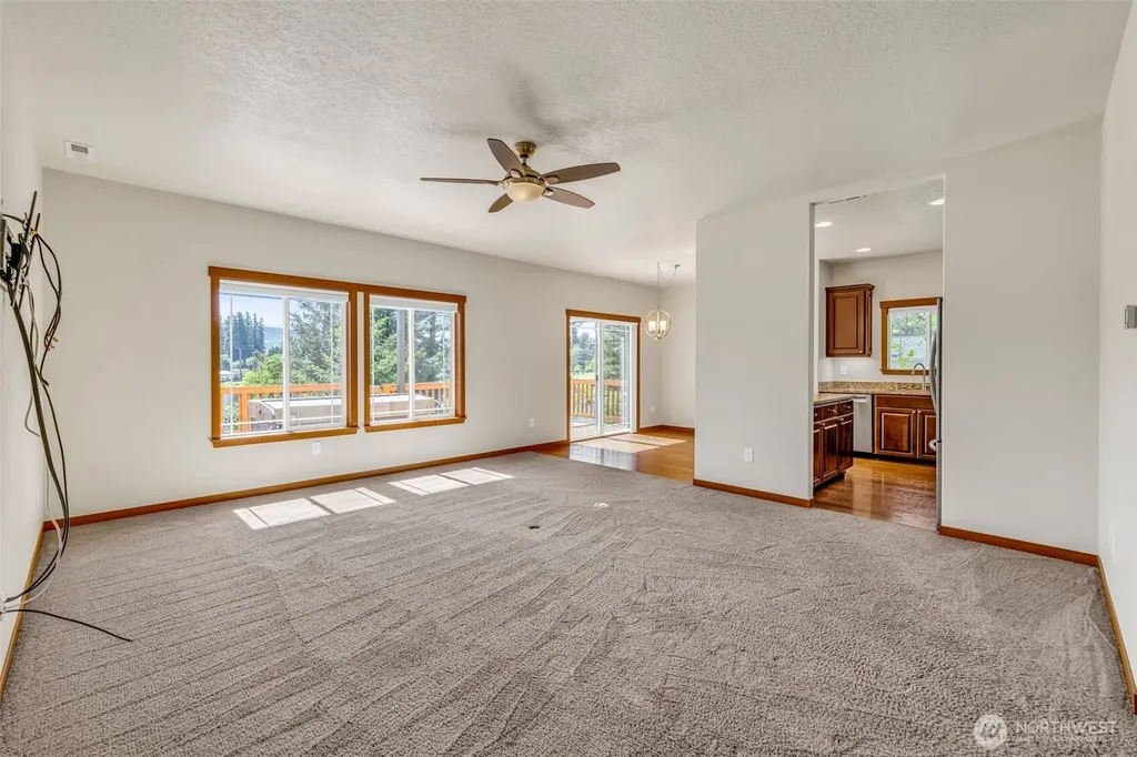 17127 Lakepoint Drive SE Yelm WA 98597