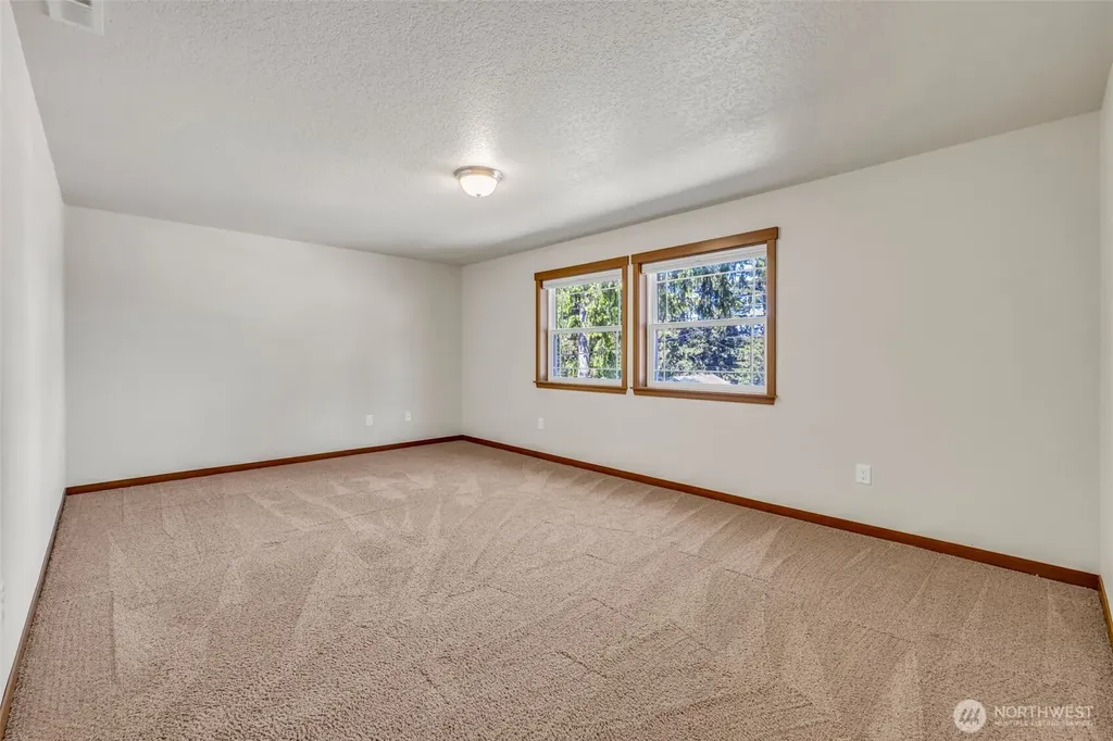 17127 Lakepoint Drive SE Yelm WA 98597