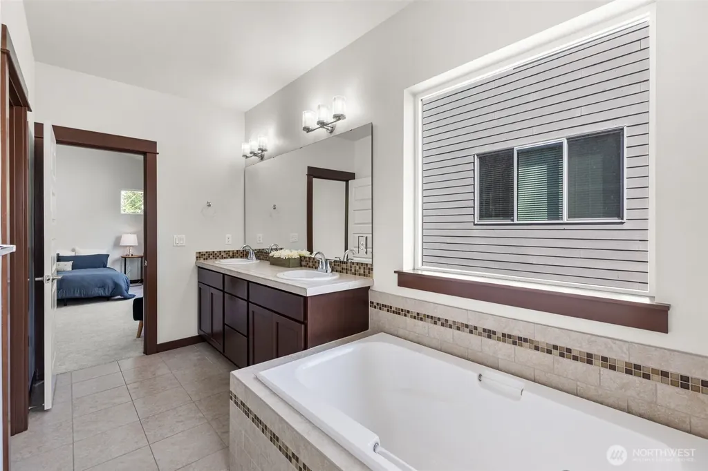 303 202nd Place SE Bothell WA 98012