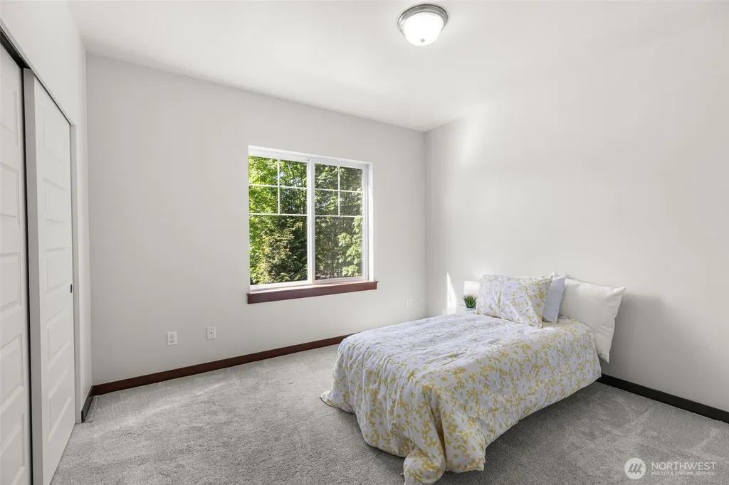 303 202nd Place SE Bothell WA 98012