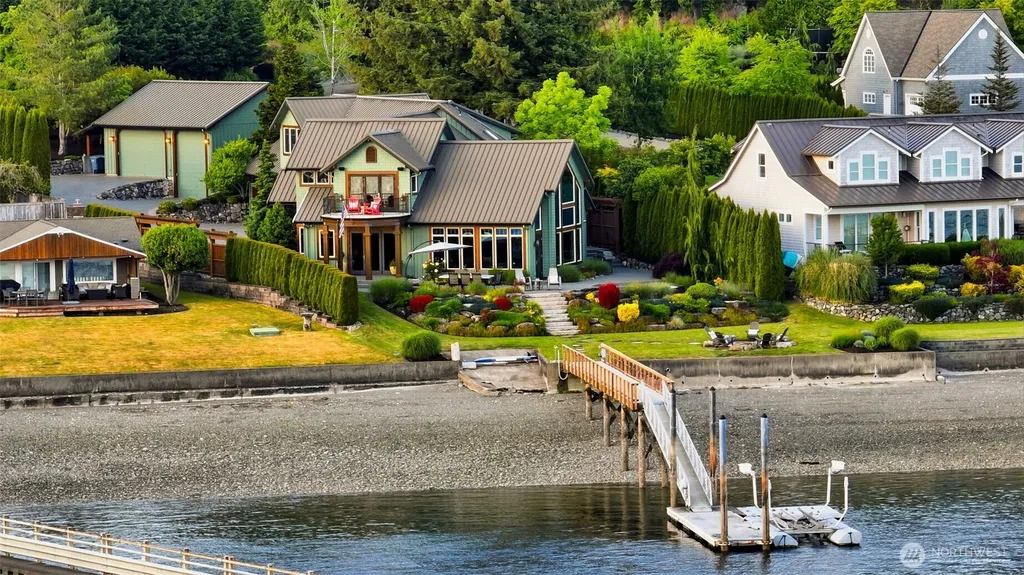 8014 Warren Drive NW Gig Harbor WA 98335