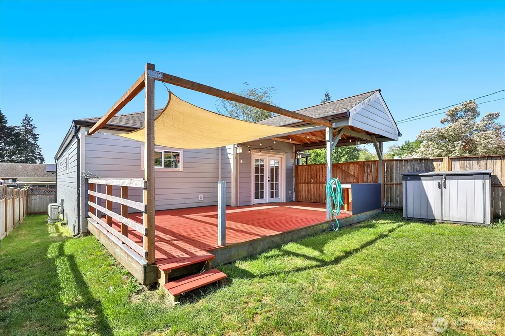 3733 D Street Bremerton WA 98312
