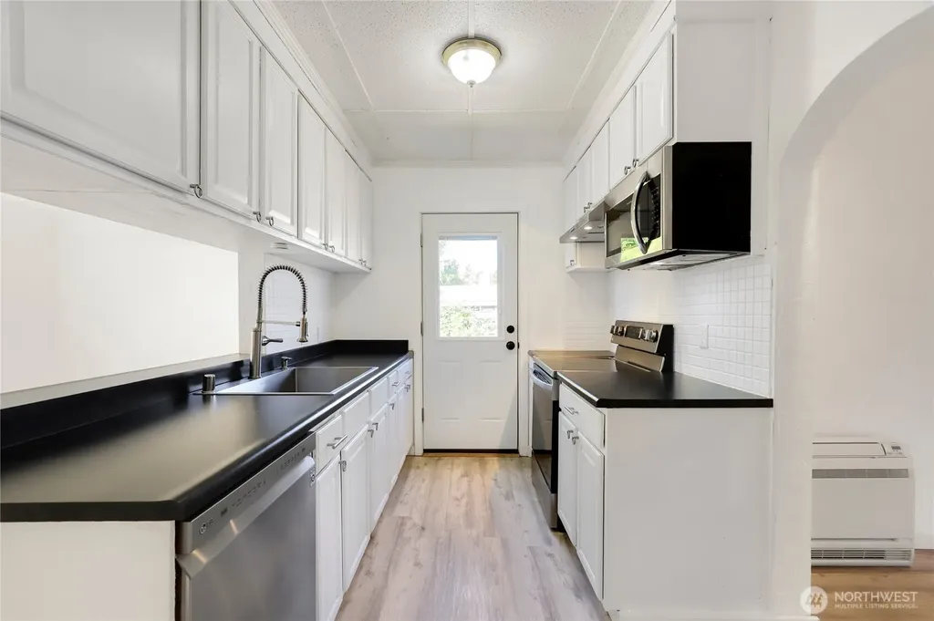 3733 D Street Bremerton WA 98312