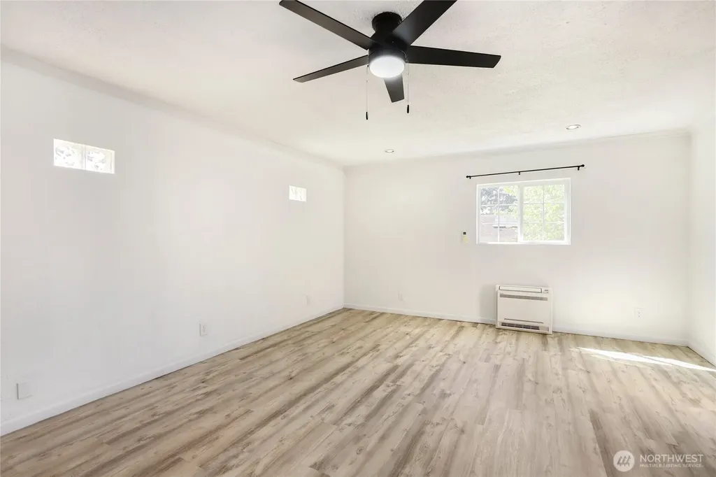 3733 D Street Bremerton WA 98312