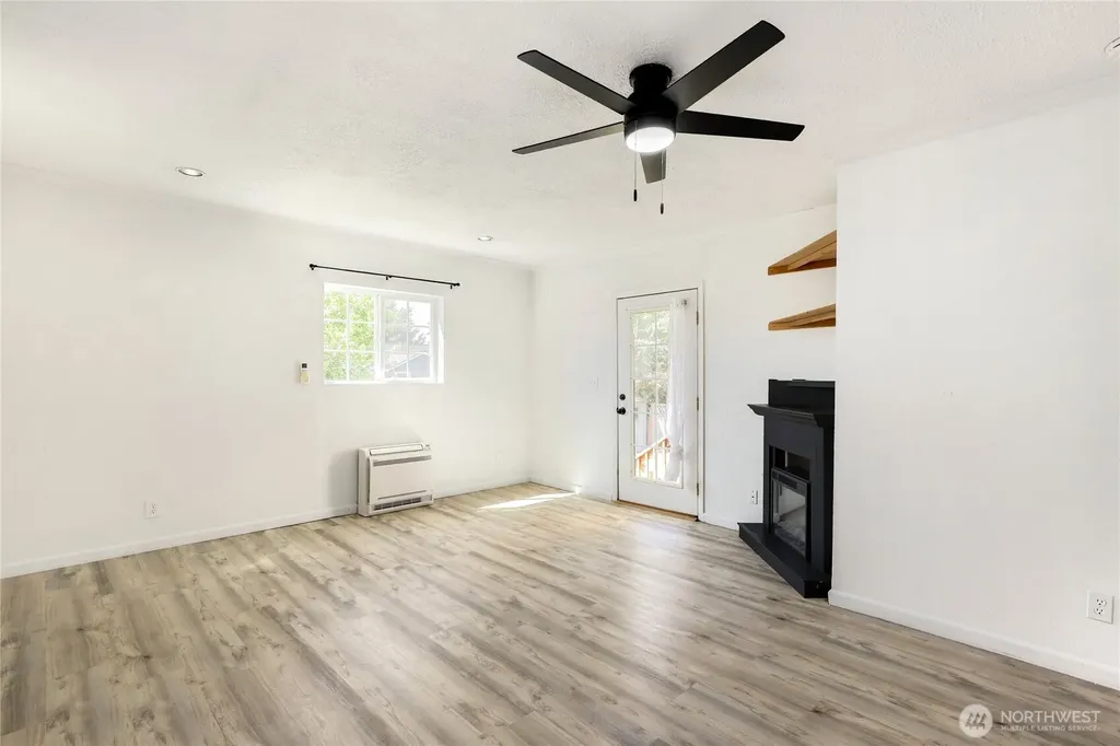 3733 D Street Bremerton WA 98312