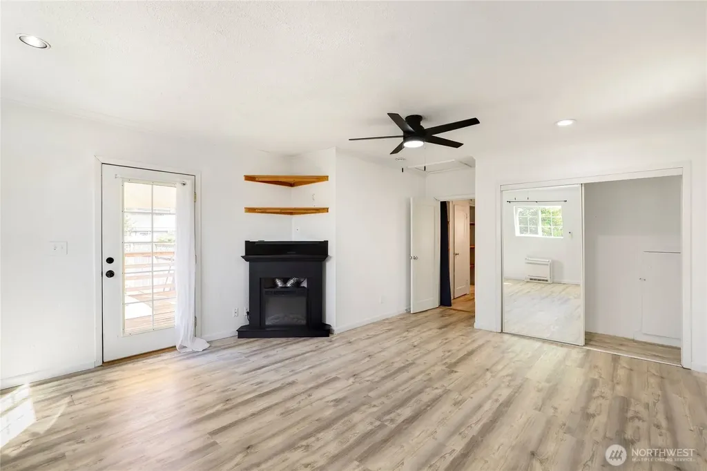 3733 D Street Bremerton WA 98312