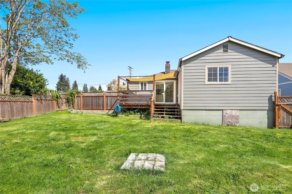 3733 D Street Bremerton WA 98312