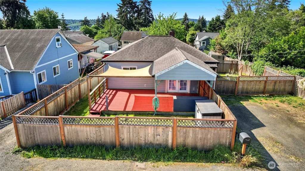 3733 D Street Bremerton WA 98312