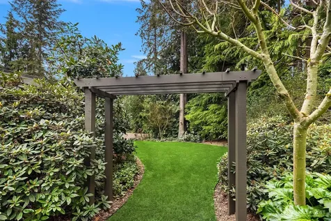 3908 142nd Place NE Bellevue WA 98007