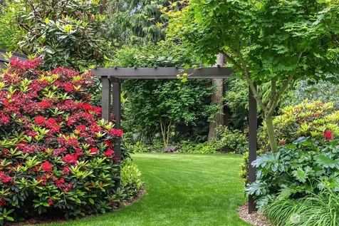3908 142nd Place NE Bellevue WA 98007