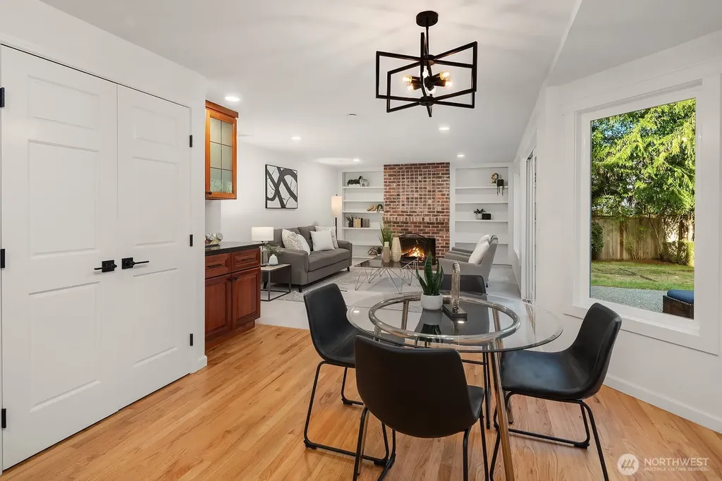 23203 NE 18th Place Sammamish WA 98074