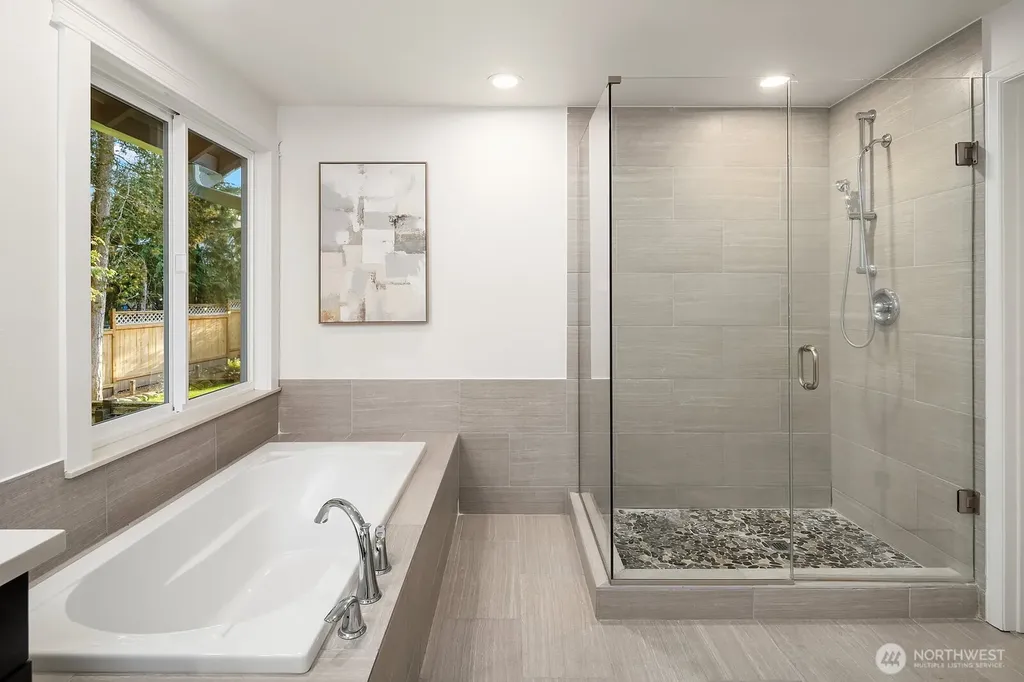 23203 NE 18th Place Sammamish WA 98074