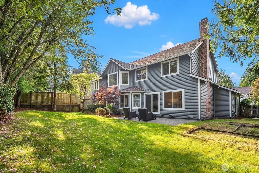 23203 NE 18th Place Sammamish WA 98074