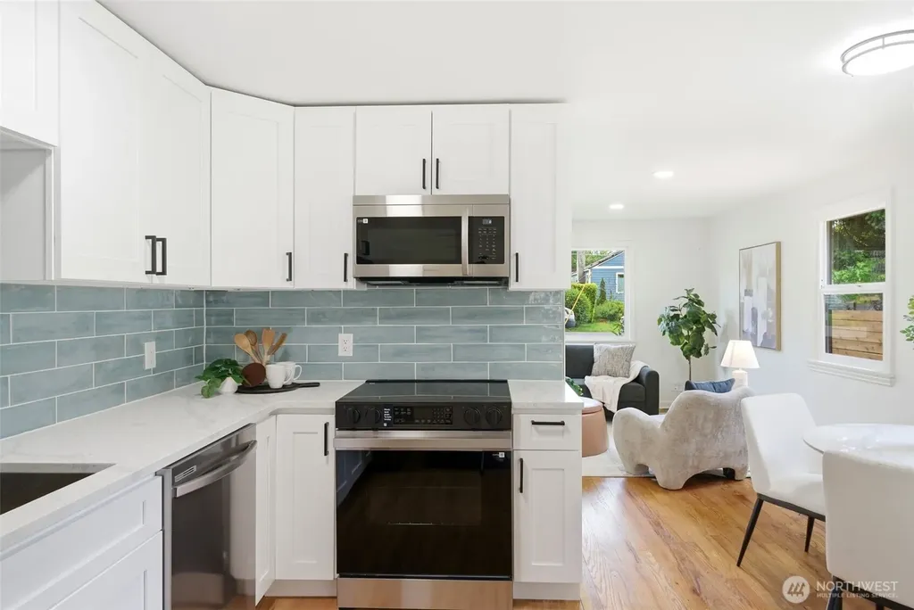 9723 Evanston Avenue N Seattle WA 98103