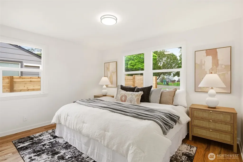 9723 Evanston Avenue N Seattle WA 98103