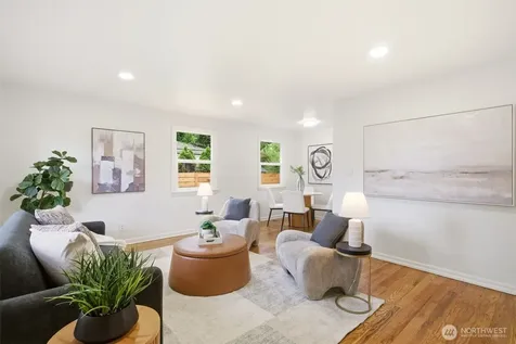 9723 Evanston Avenue N Seattle WA 98103