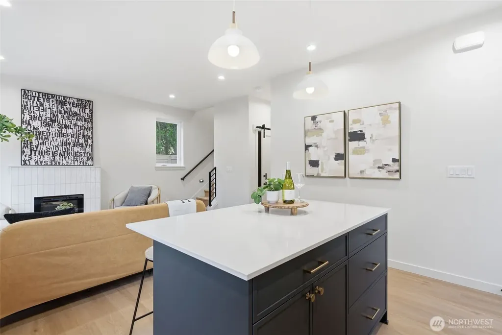 9725 Evanston Avenue N Seattle WA 98103
