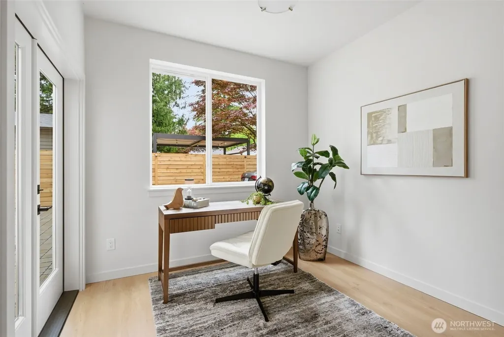 9725 Evanston Avenue N Seattle WA 98103