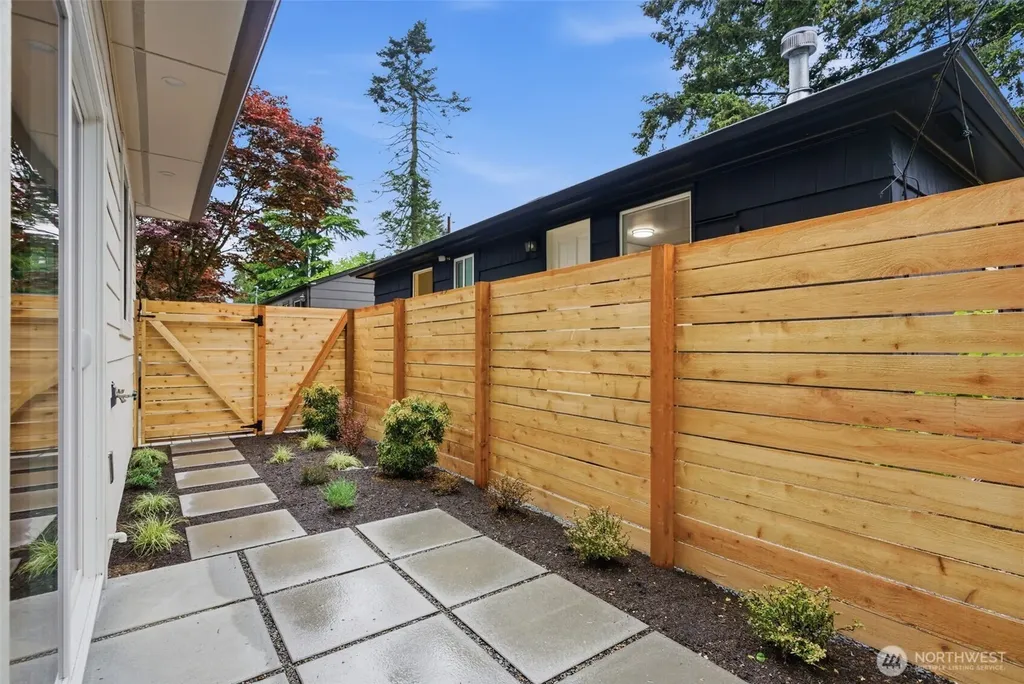 9725 Evanston Avenue N Seattle WA 98103