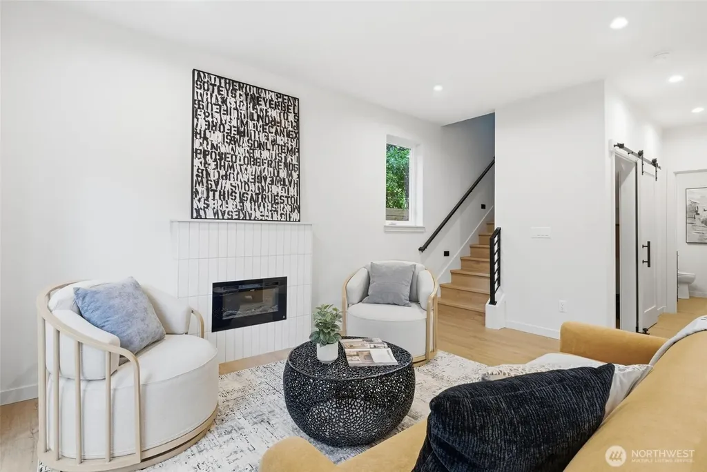 9725 Evanston Avenue N Seattle WA 98103