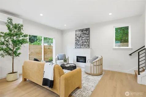 9725 Evanston Avenue N Seattle WA 98103