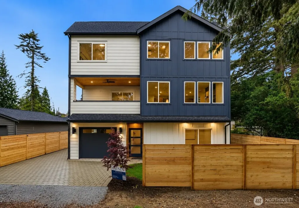 9725 Evanston Avenue N Seattle WA 98103