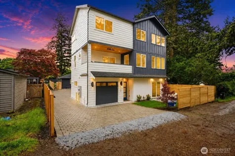 9725 Evanston Avenue N Seattle WA 98103
