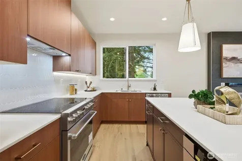 9725 Evanston Avenue N Seattle WA 98103