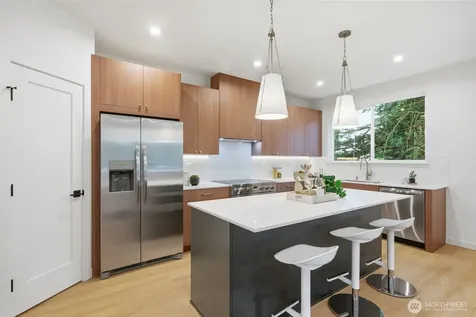 9725 Evanston Avenue N Seattle WA 98103