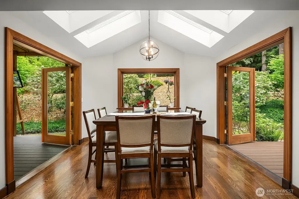 21422 SE 37th Street Sammamish WA 98075