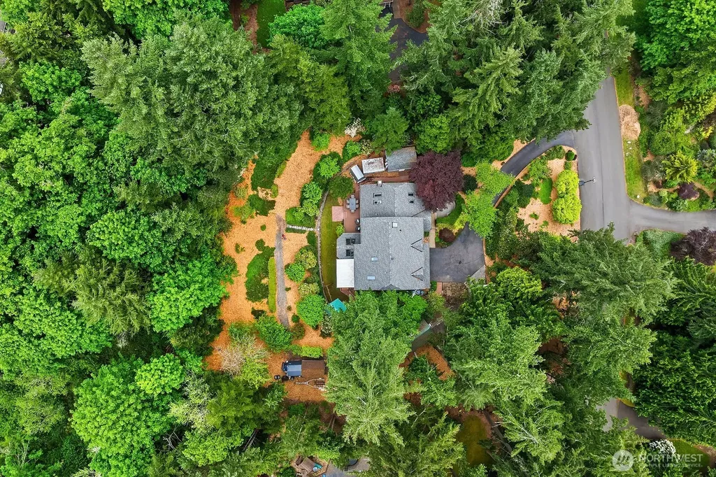 21422 SE 37th Street Sammamish WA 98075