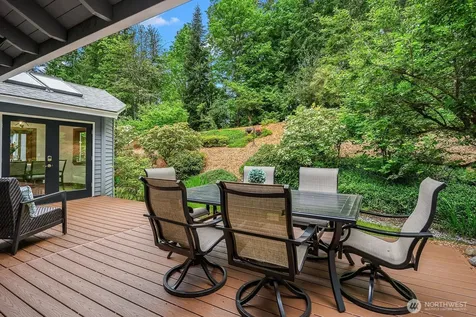 21422 SE 37th Street Sammamish WA 98075