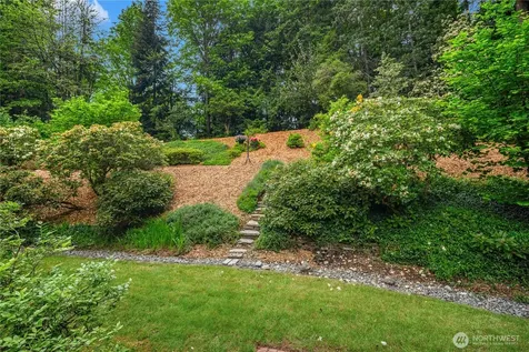 21422 SE 37th Street Sammamish WA 98075