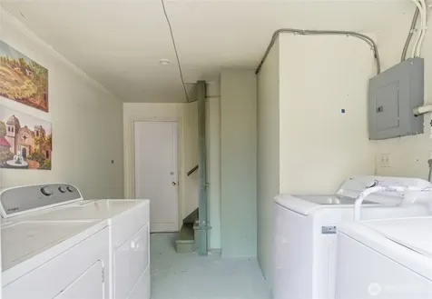 3444 34th Avenue W Seattle WA 98199
